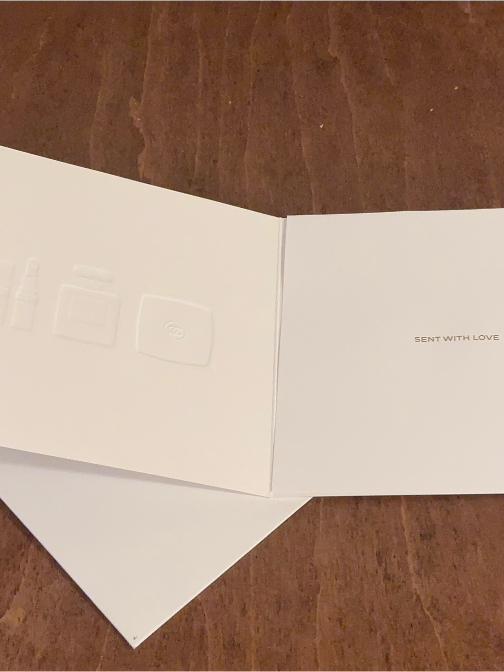 CHANEL White Embossed Makeup Icons Gifting Card - Picture 8 of 10